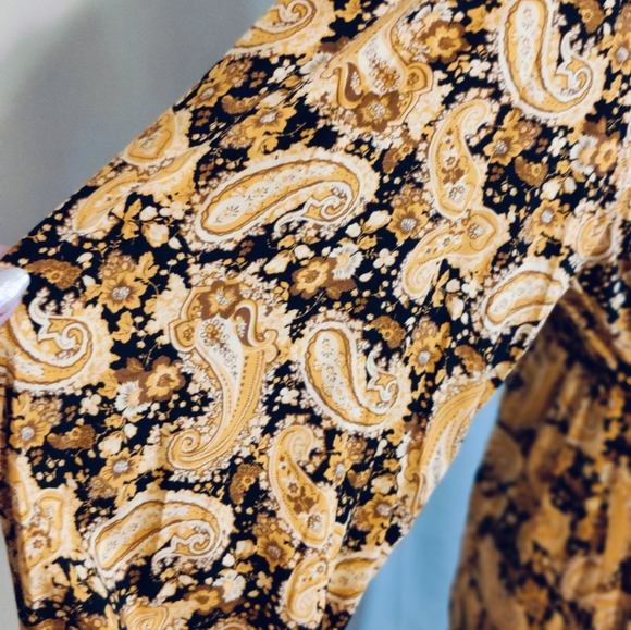 Last Queen perfect Autumn Maxi Dress gold & black Paisley 1/2 button front SM - Picture 7 of 10